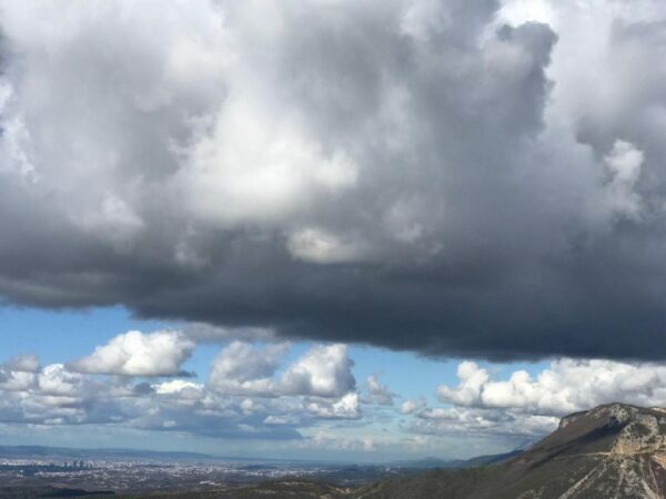 Kushte atmosferike të qëndrueshme gjatë ditës  Parashikimi i motit  28 gusht 2026