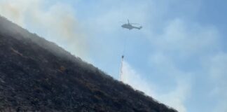 28 vatra zjarri në 24 orë, Ministria e Mbrojtjes: 5 ende aktive. 3 helikopterë të angazhuar për shuarjen e tyre