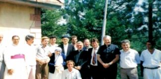 Vizita historike e Nënë Terezës në Pukë, flasin njerëzit që e takuan 34 vite më parë: Na la amanet të ndërtojmë jo vetëm kishën por dhe xhaminë