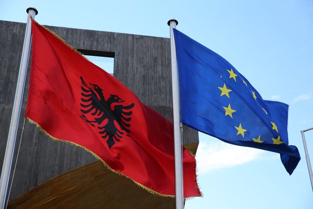Zbulohet nisma e re e BE së për 4 vende kandidate  mes tyre edhe Shqipëria
