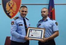 Hita promovon shefin e Policisë që shpëtoi 24-vjeçaren e marrë peng në Roskovec, Mariglen Koroveshaj merr gradën ‘Kryekomisar’