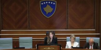 Haxhiu e shpall të konstituuar Kuvendin e Kosovës, pa nënkryetarin nga PDK-ja