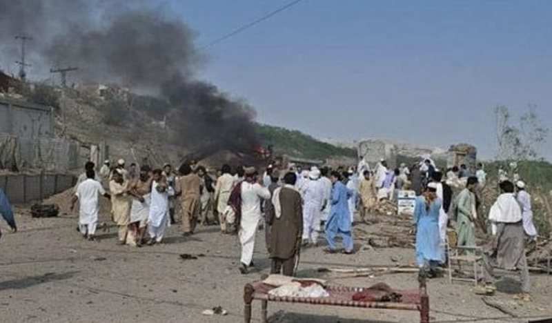 Sulm vetëvrasës në një pikë kontrolli në Pakistan  të paktën 11 viktima dhe 18 të plagosur