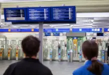 Dyshohet për sabotim/ Kaos në hekurudhat e Holandës, anulohet qarkullimi i trenave