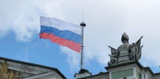 Kremlini: Bisedimet trepalëshe SHBA-Rusi-Ukrainë mund të zhvillohen në tetor