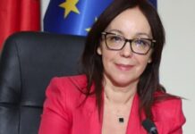 Zëvendëson Evis Salën: Kush është Klodiana Spahiu, ministrja e re e Shëndetësisë