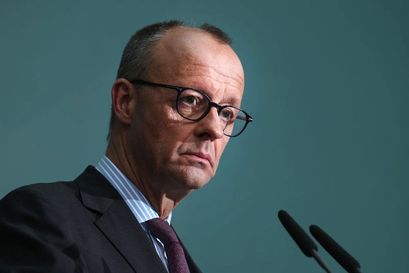 Prapaskena  Merz akuzon AfD në për  spastrim etnik   anulon telefonatën me Trump pasi uroi ekstremistët
