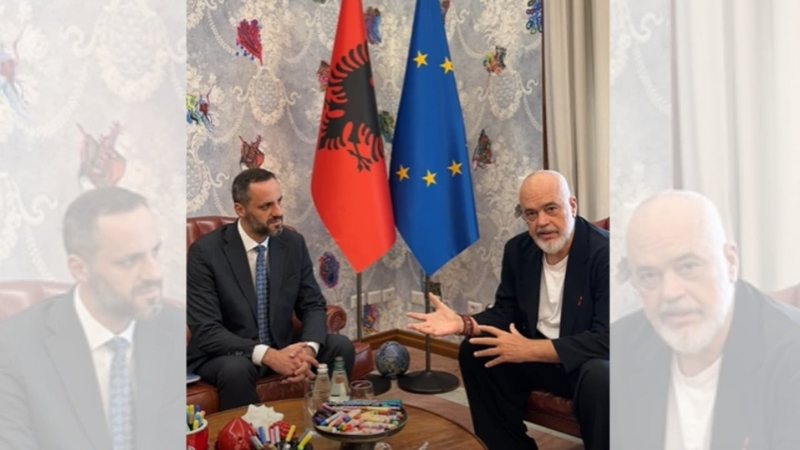 Ndryshimet në Ministrinë e Punëve të Brendshme  Rama  Lamallari do të jetë pjesë e ekipit tim në Kryeministri