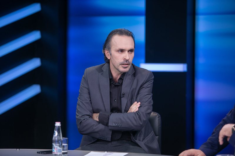 Berisha shkon në Amerikë  Ergys Mërtiri  Edhe në Hënën të vejë  s vjen më në pushtet