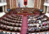 Sesion i ri, beteja të vjetra! Kuvendi rikthehet më 8 shtator, PS përgatit hartën me 46 bashki, PD paralajmëron betejë në Kushtetuese
