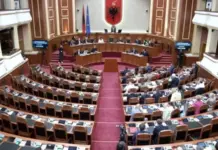 Sesion i ri, beteja të vjetra! Kuvendi rikthehet më 8 shtator, PS përgatit hartën me 46 bashki, PD paralajmëron betejë në Kushtetuese