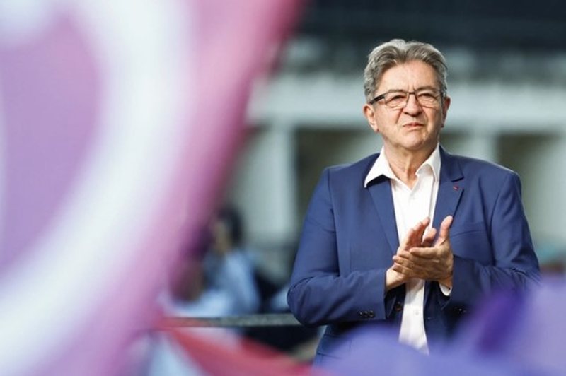 Sondazhet  Melenchon i ekstremit të majtë në rrugën e duhur për përballje presidenciale me Le Pen