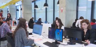 Shifrat e INSTAT/ Tregu i punës përmirësohet, por hendeku gjinor mbetet i lartë: Vetëm gjysma e grave janë të punësuara