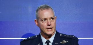 Komandanti i NATO-s: Rusia po rrit presionin mbi qeveritë evropiane për të ndalur mbështetjen ndaj Kievit