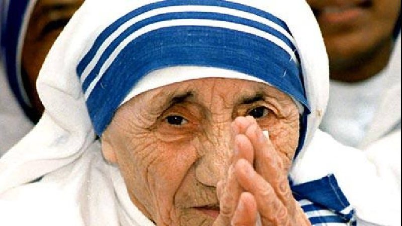 Shenjtërimi i Nënë Terezës   Begaj  Nënë Tereza ishte misionarja shqiptare e bamirësisë