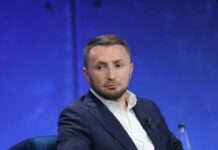 Ushtritë e tastierës përkundrejt interesit Kombëtar