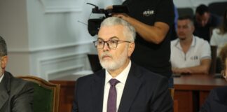 Gogu: Kushtetuesja zbatohet, zgjidhja Kuvendi, administrata jo pjesë