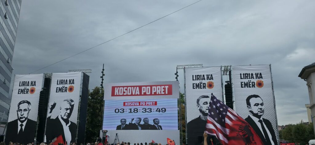 Protesta kundër Muzeut Hebraik  Reagimi i Ramës  Nuk po shkatërrojmë muzeun  Labëria   çeta e Lesko pijanikut e ka zakon këtë ritual sulmesh