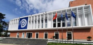 Armiqtë imagjinarë dhe shënjestra e prishur e opozitës