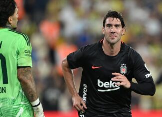 Video/ Vlahovic i jep fitoren e madhe Besiktas në derbin ndaj Fenerbahce