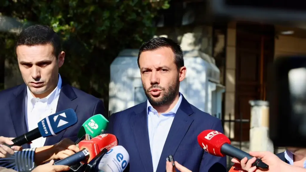 PDK sfidon në Kushtetuese procesin e konstituimit të Kuvendit  kërkon pezullimin e hapave të mëtejshëm institucionalë