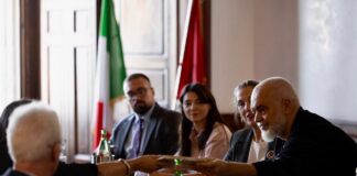 Rama në Napoli, vizitë në Katedrën e Gjuhës Shqipe pranë Universitetit “L’Orientale”