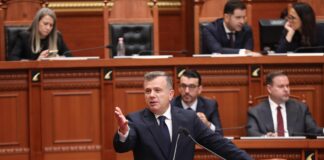 Balla kundërshton kërkesën e PD-së për shtyrjen e ligjit të magjistratëve: “Hipokrite, sot votojmë”