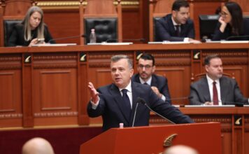 Balla kundërshton kërkesën e PD-së për shtyrjen e ligjit të magjistratëve: “Hipokrite, sot votojmë”