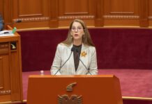Ministrja Kumbaro: Shqipëria përmirësoi rezultatet në PISA, përzgjedhja e shkollave sipas metodologjisë së OECD-së