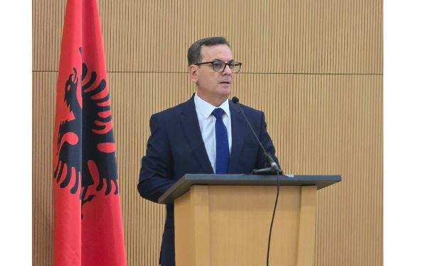 Sadushi  Bllokimi i pagave  jo më çështje financiare  por çështje kushtetuese