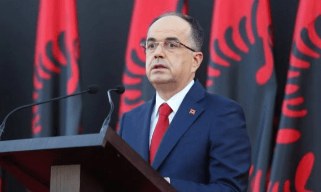 Begaj dekreton shkarkimin e Lamallarit dhe emërimin e Ervin Demos si Ministri i Brendshëm