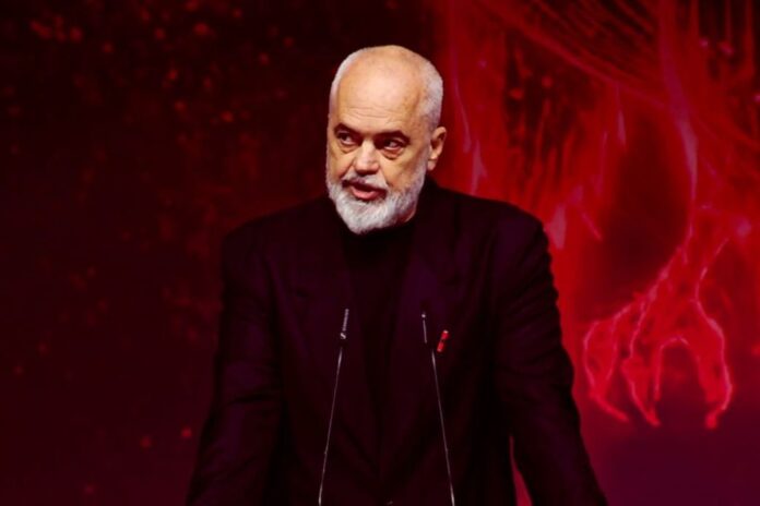 edi-rama-samiti-i-diaspores-1024x683 (2)