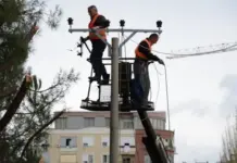 Katër ditë pa energji elektrike, OST njofton ndërprerje të gjata në disa zona të Elbasanit. Ja oraret e lajmëruara