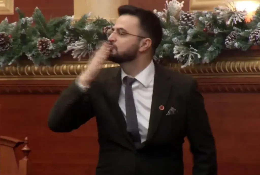 Kushtetuesja rrëzon kërkesën e PD së  Endrit Shabani mbetet Avokat i Popullit