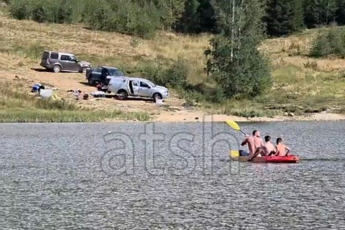 Liqeni i Kallabakut  destinacioni që tërheq 65  të vizitorëve të Parkut Korab Koritnik