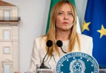 Meloni paralajmëron masa të reja në shkollat në Itali: Kufizim për nxënësit e huaj dhe ndalim të burkave e hixhabeve