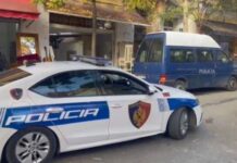 E rëndë në Lushnje/ Mësuesi 60 vjeçar ngacmon nxënësen 13 vjeç, arrestohet!