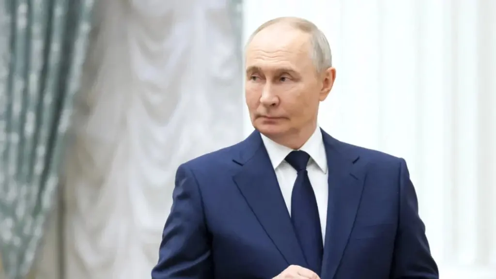 Mbyllen zgjedhjet parlamentare në Rusi  Putin pritet të konsolidojë sërish pushtetin pas garës pa opozitën