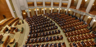 Parlamenti rumun rrëzon kandidatin për kryeministër, zgjatet kriza politike