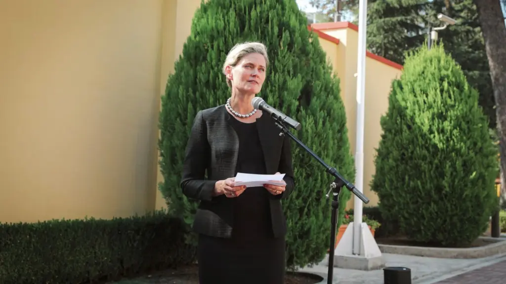 25 vjetori i sulmeve të 11 shtatorit  Ambasada amerikane në Tiranë nderon 2 977 viktimat  Nuk do ta harrojmë kurrë