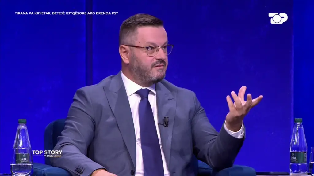  Presim lirimin  Kushtetuesja e ka arsyetuar   Nesër seanca për Veliajn  avokati Ndreca  S ka justifikim ligjor për ta mbajtur në burg