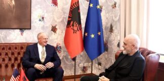 Ambasadori i ri amerikan Eric Wendt takim me Ramën