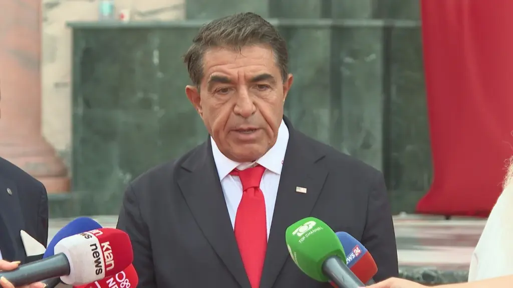  Populli shqiptar duhet të vendosë për shtetin Bektashi   I dërguari special i Trump viziton Kryegjyshatën  Zampolli  Komuniteti ndërkombëtar do ta respektojë
