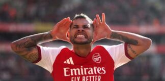 Arsenal lë pas disfatën me Brighton, fiton me përmbysje kundër Leeds