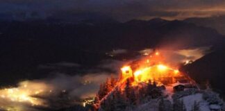 Pjesë e historisë së Luftës së Dytë Botërore, digjet ‘Foleja e Shqiponjës’ së Adolf Hitlerit