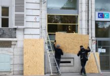 Franca nën alert për protestat e sotme, mbi 70 mijë policë në gatishmëri