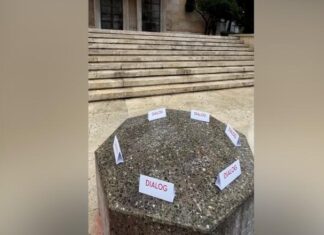 Rama fton sërish protestuesit për dialog pavarësisht refuzimeve, ‘sofra e gurtë’ vendoset para Kryeministrisë