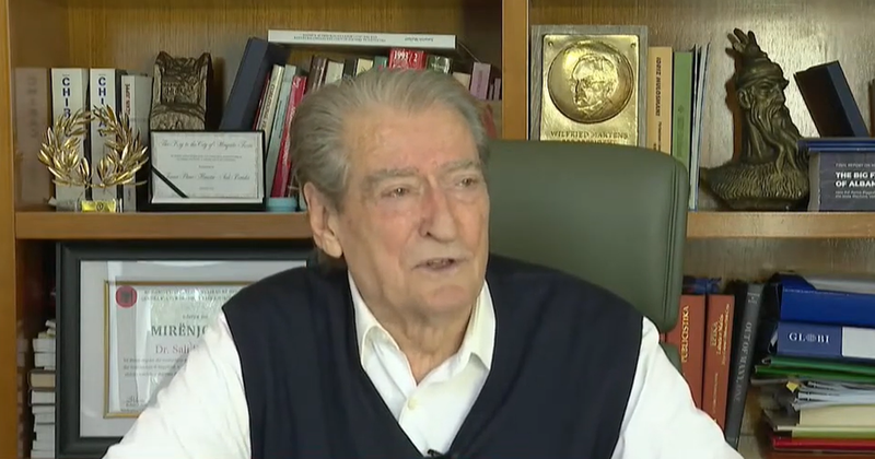 Ambasadori amerikan vizitoi SPAK un  Berisha i përgjigjet me akuza të forta  Është armik i betuar i pluralizmit politik