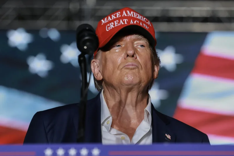 Donald Trump merr 325 mg aspirinë në ditë  Kam nevojë psikologjike për të  Kujt i shërben ilaçi që thuhet se hollon gjakun dhe kush duhet të tregojë kujdes