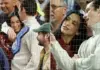 FOTO/ Dua Lipa dhe Callum Turner shkëmbejnë puthje në publik, çifti shfaq hapur dashurinë në SHBA